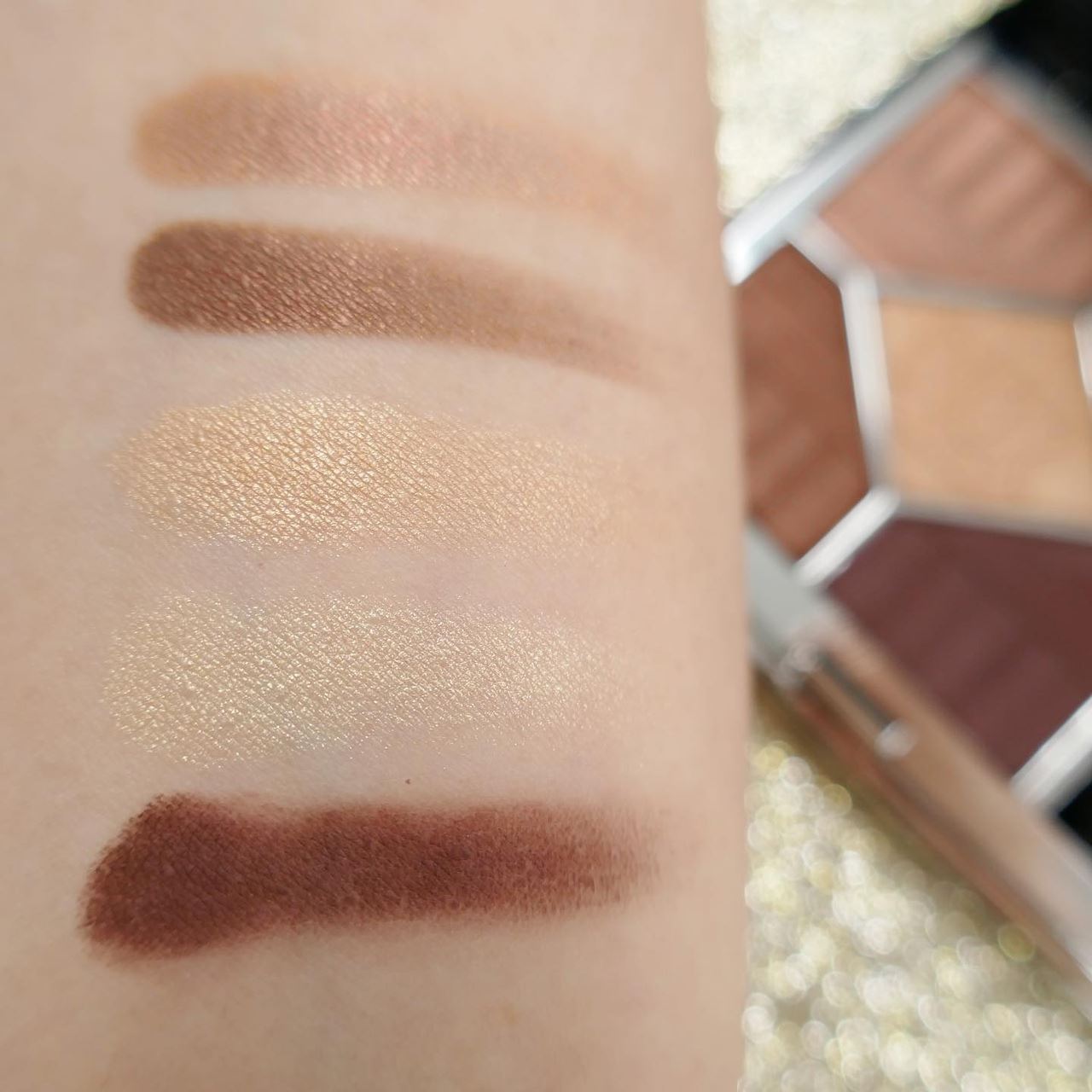 Dior 5 Couleurs Eyeshadow Summer 2022 - Swatches