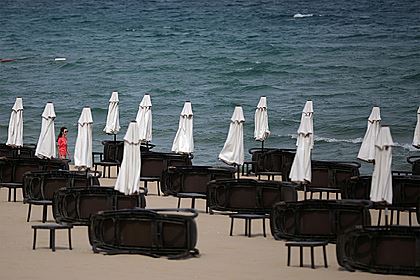 Раскрыты условия проживания на самом дешевом пляжном курорте Европы