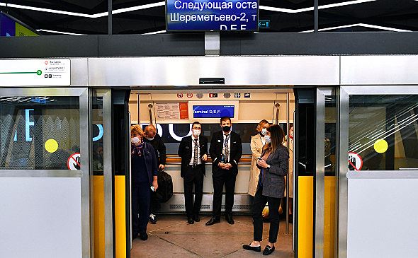 Шереметьево приостановит движение межтерминальных поездов